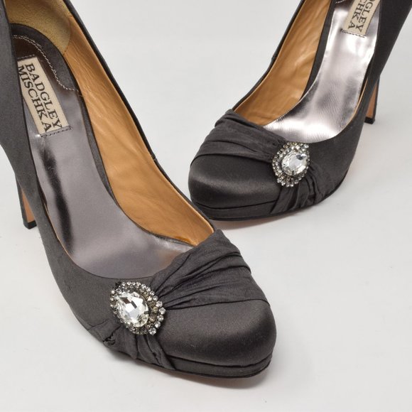 Badgley Mischka Heels Closed Toe Satin Jewel 6.5 - Picture 2 of 16